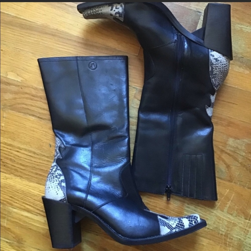 Bronx women boots, size 10